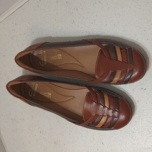 Clarks Leather Slip On Women's Loafers Size 7
